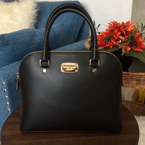 New MICHAEL KORS LEATHER CIARA GROMMET Medium Messenger  satchel - Black